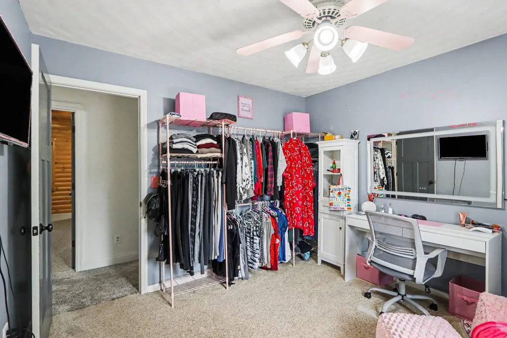 8275 Valleywood Lane Portage City, MI 49024