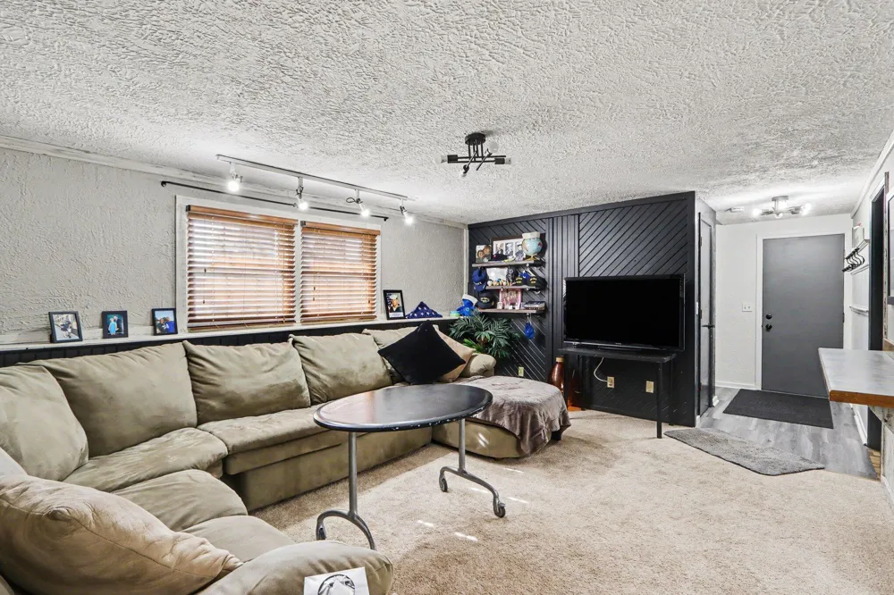 8275 Valleywood Lane Portage City, MI 49024