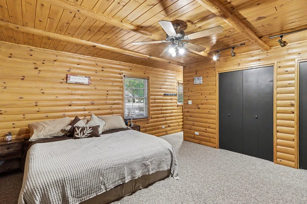 8275 Valleywood Lane Portage City, MI 49024