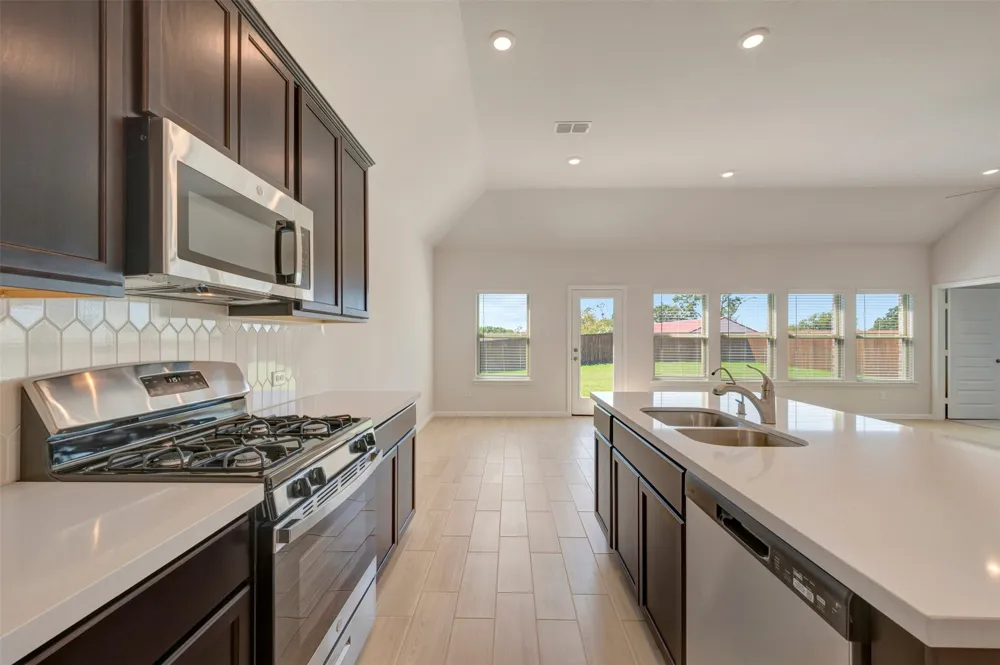 3308 Kingdom Drive Denton, TX 76208