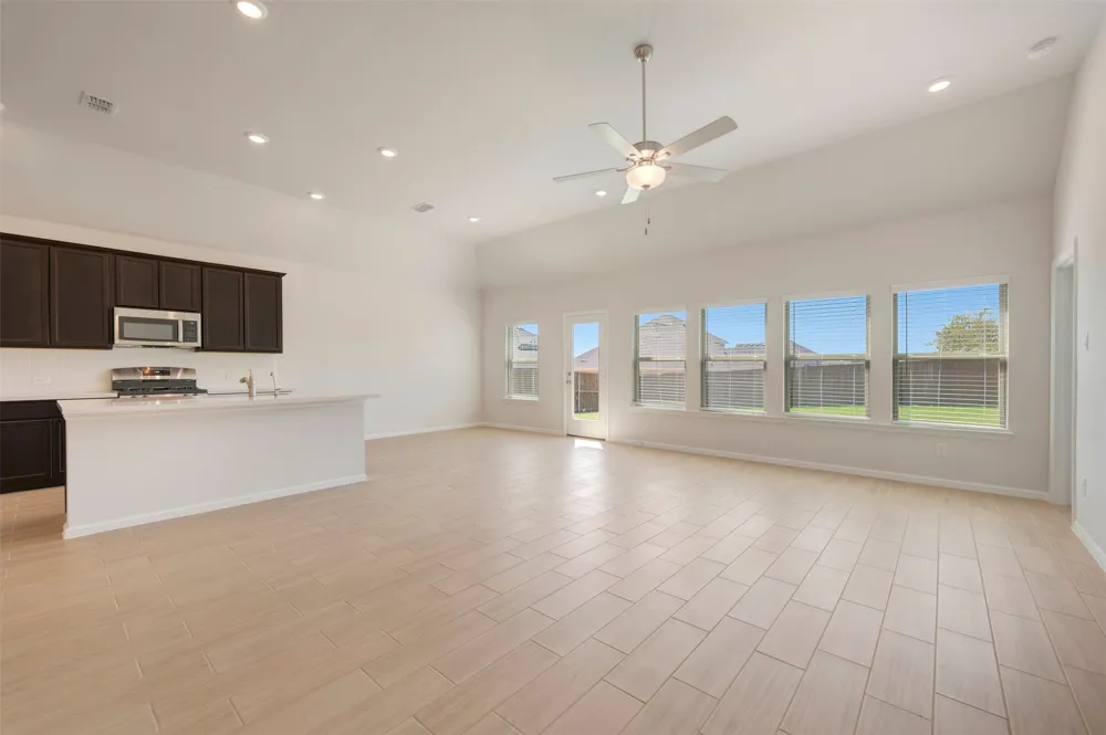 3308 Kingdom Drive Denton, TX 76208