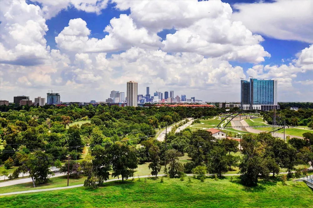 2001 Holcombe Boulevard #2006 Houston, TX 77030