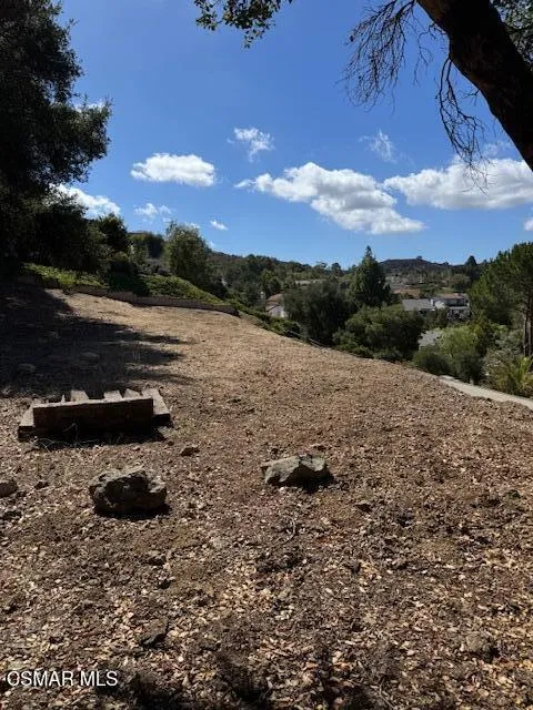220 Silas Lane Newbury Park, CA 91320
