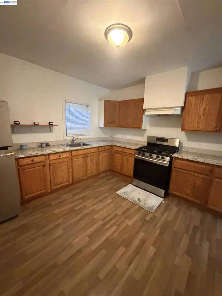 5740 Kingsley Cir Oakland, CA 94605