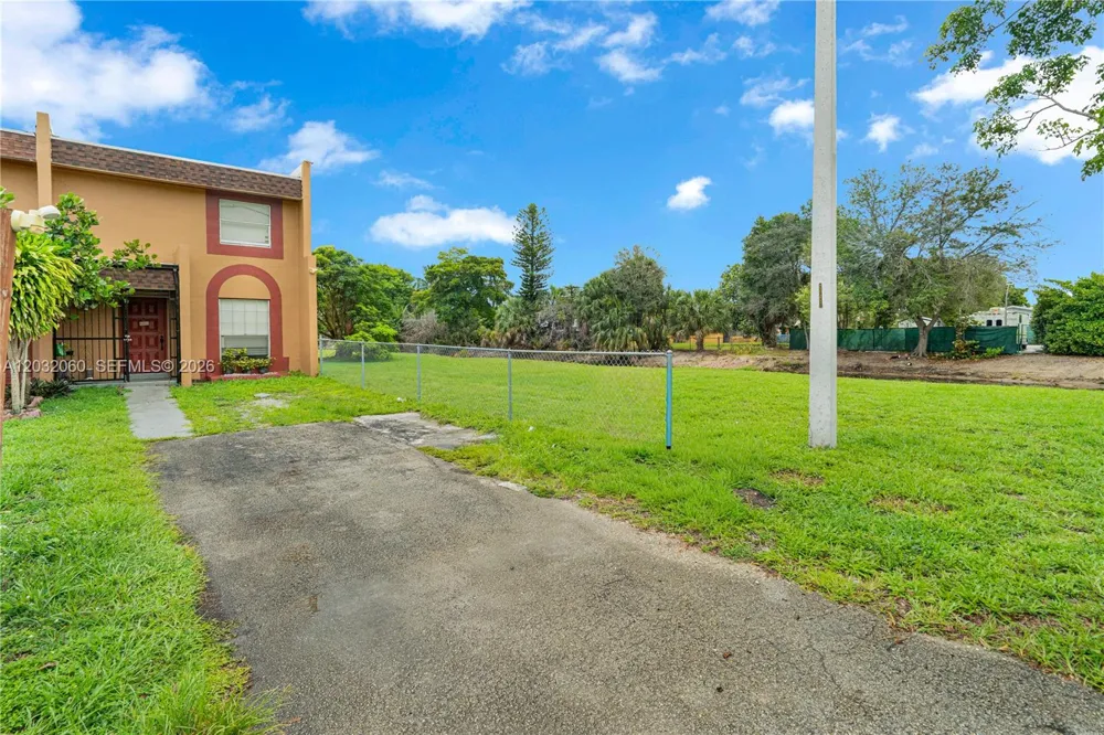 2790 NW 196th St #2790 Miami Gardens, FL 33056