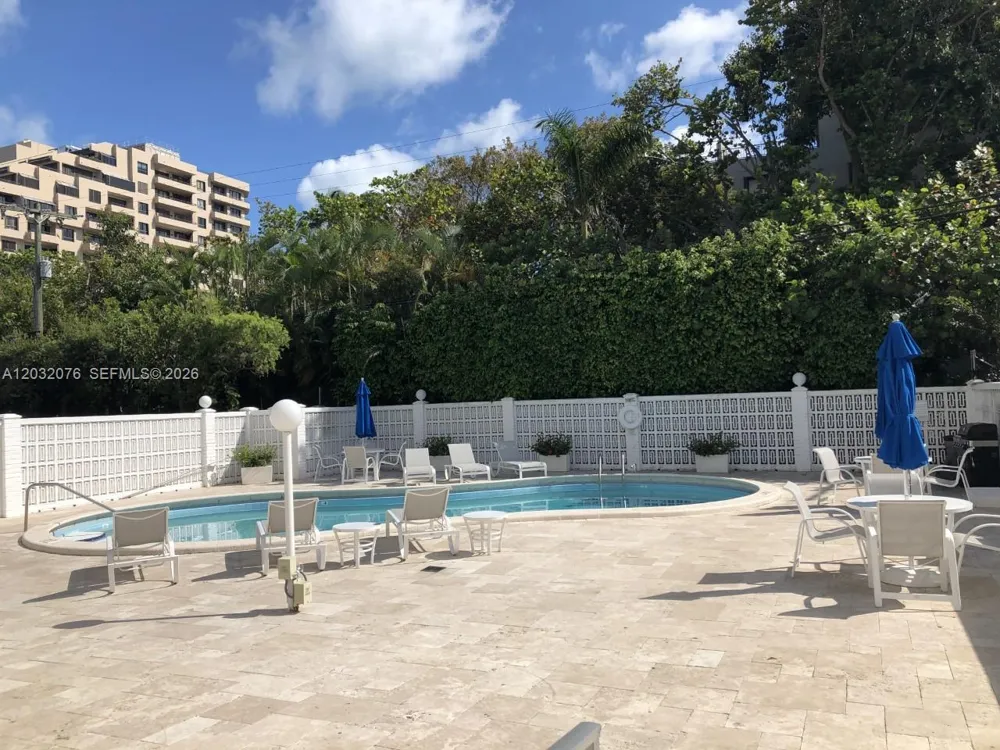 150 Ocean Lane Dr #4B Key Biscayne, FL 33149