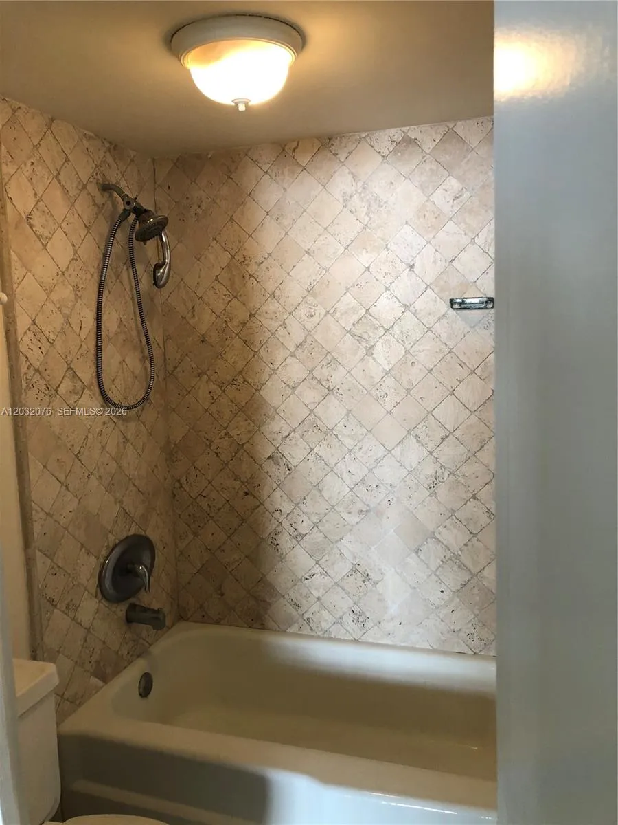 150 Ocean Lane Dr #4B Key Biscayne, FL 33149