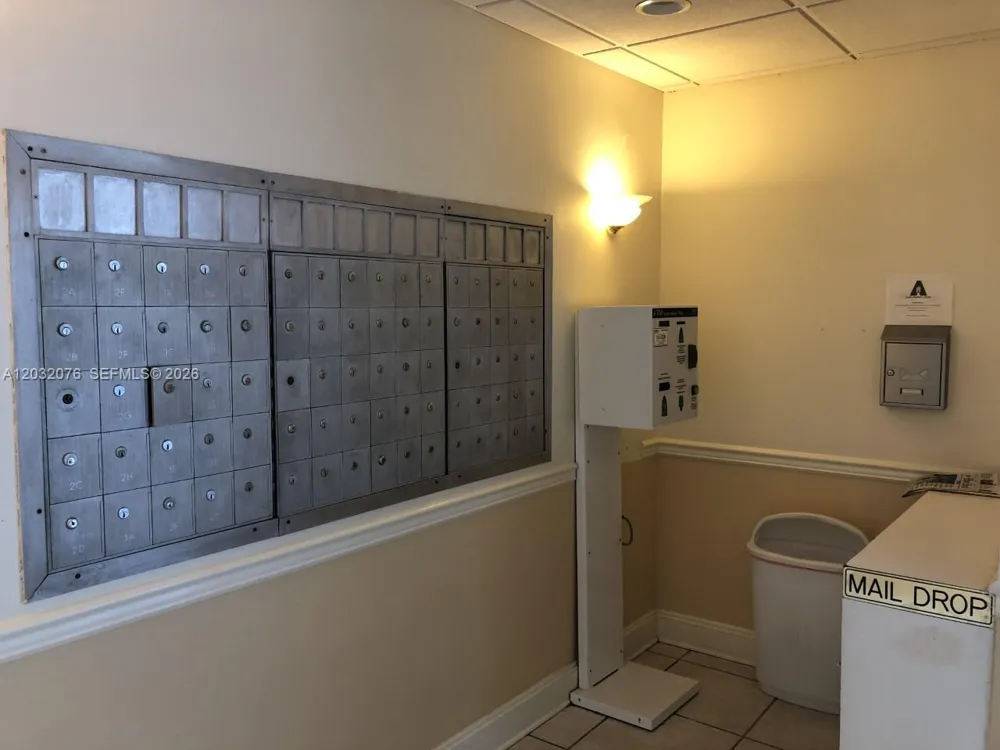 150 Ocean Lane Dr #4B Key Biscayne, FL 33149