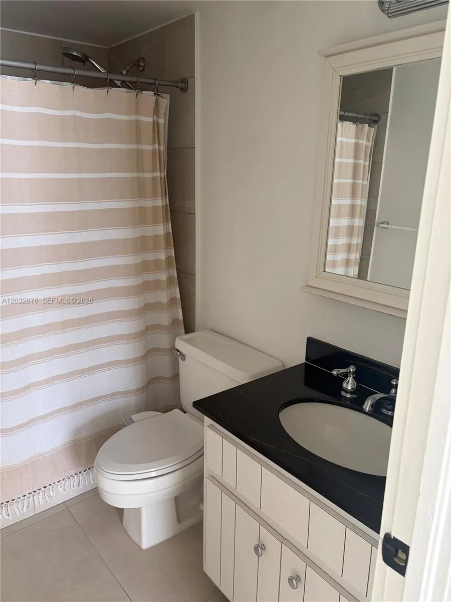 150 Ocean Lane Dr #4B Key Biscayne, FL 33149
