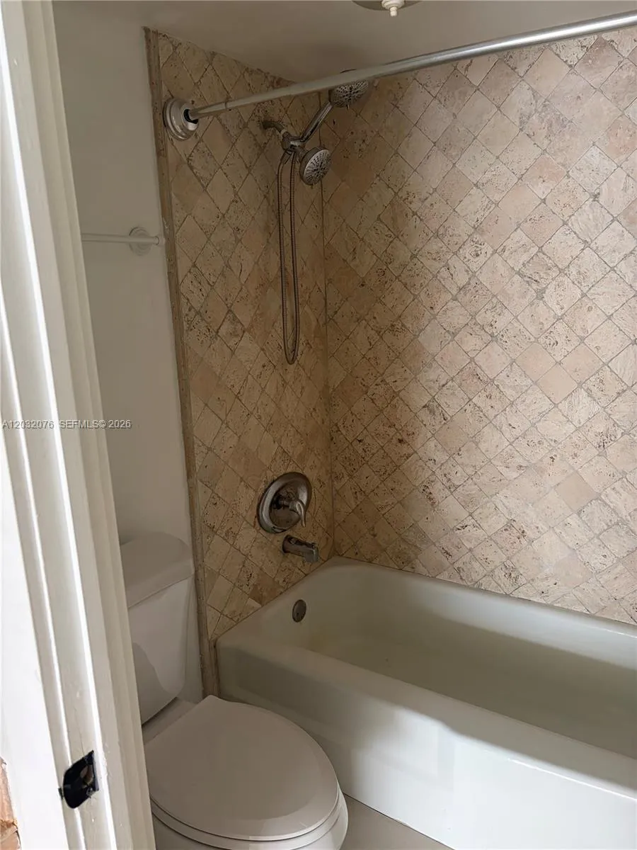 150 Ocean Lane Dr #4B Key Biscayne, FL 33149