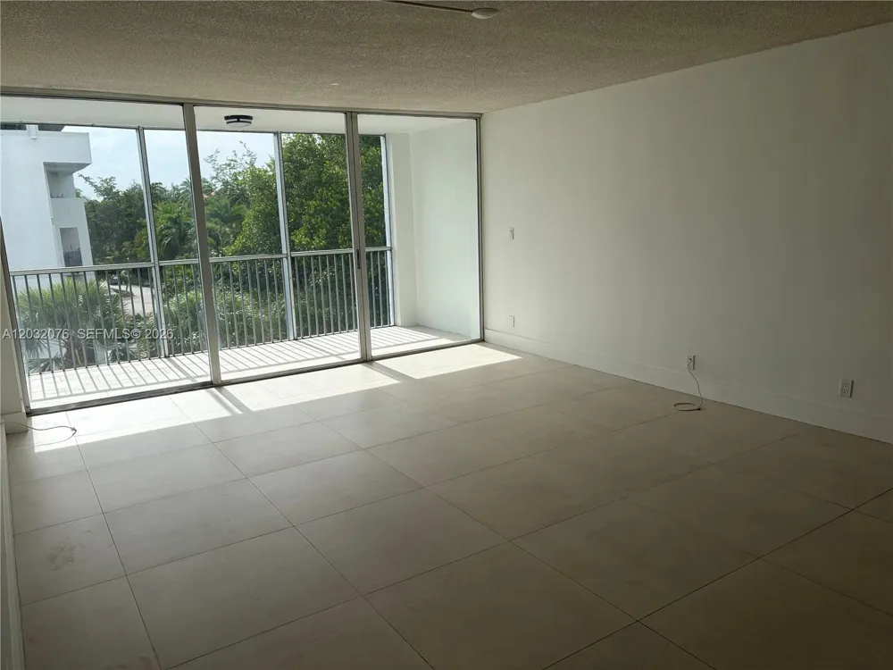 150 Ocean Lane Dr #4B Key Biscayne, FL 33149