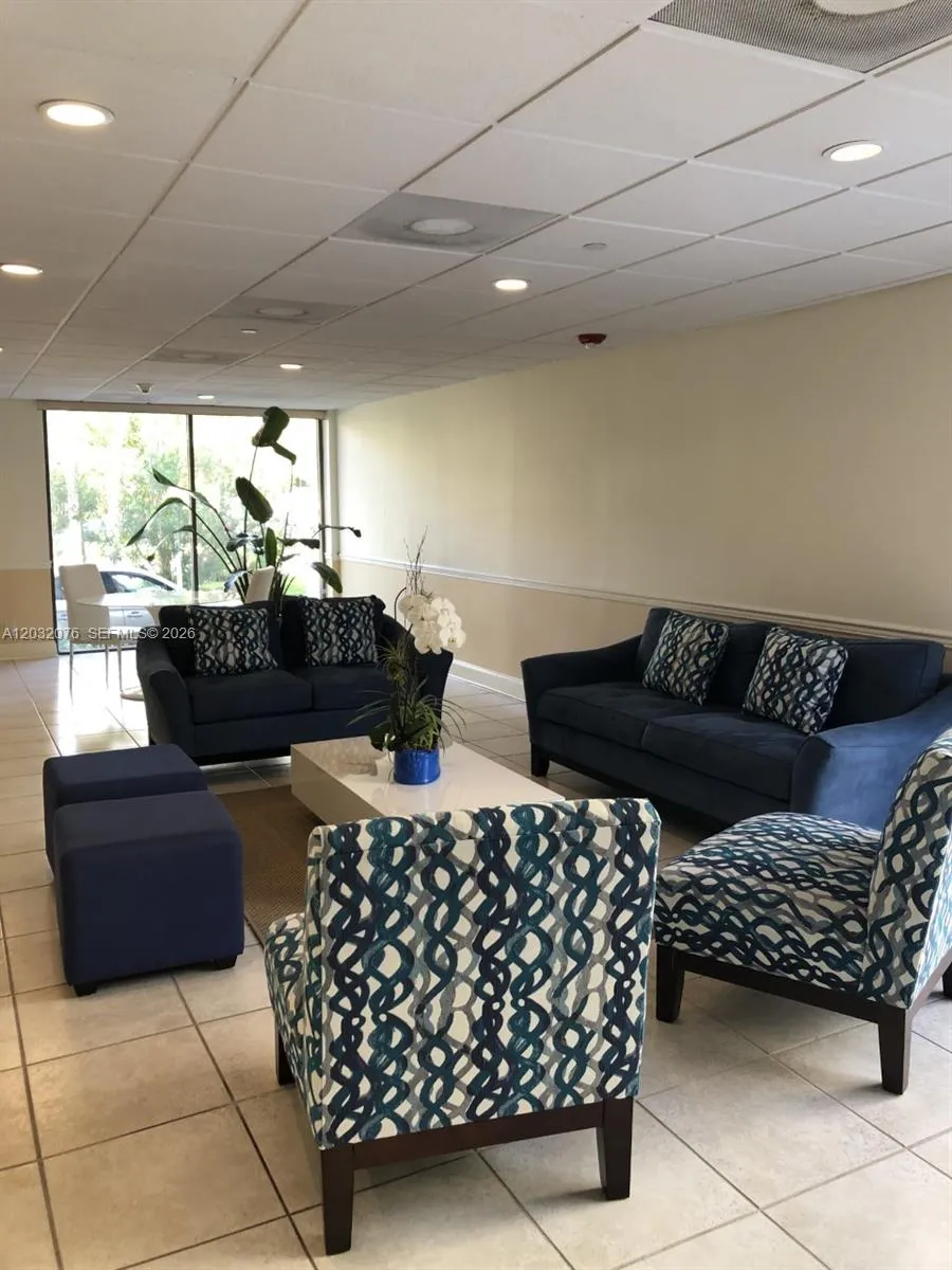 150 Ocean Lane Dr #4B Key Biscayne, FL 33149
