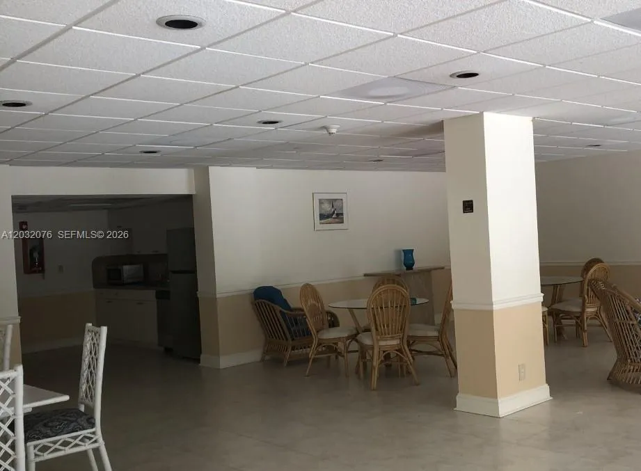 150 Ocean Lane Dr #4B Key Biscayne, FL 33149