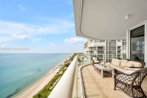 6051 Ocean Dr #1501