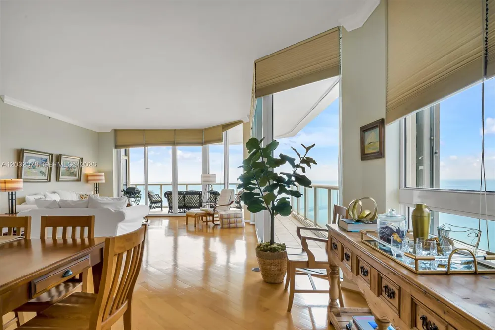 6051 Ocean Dr #1501 Hollywood, FL 33019