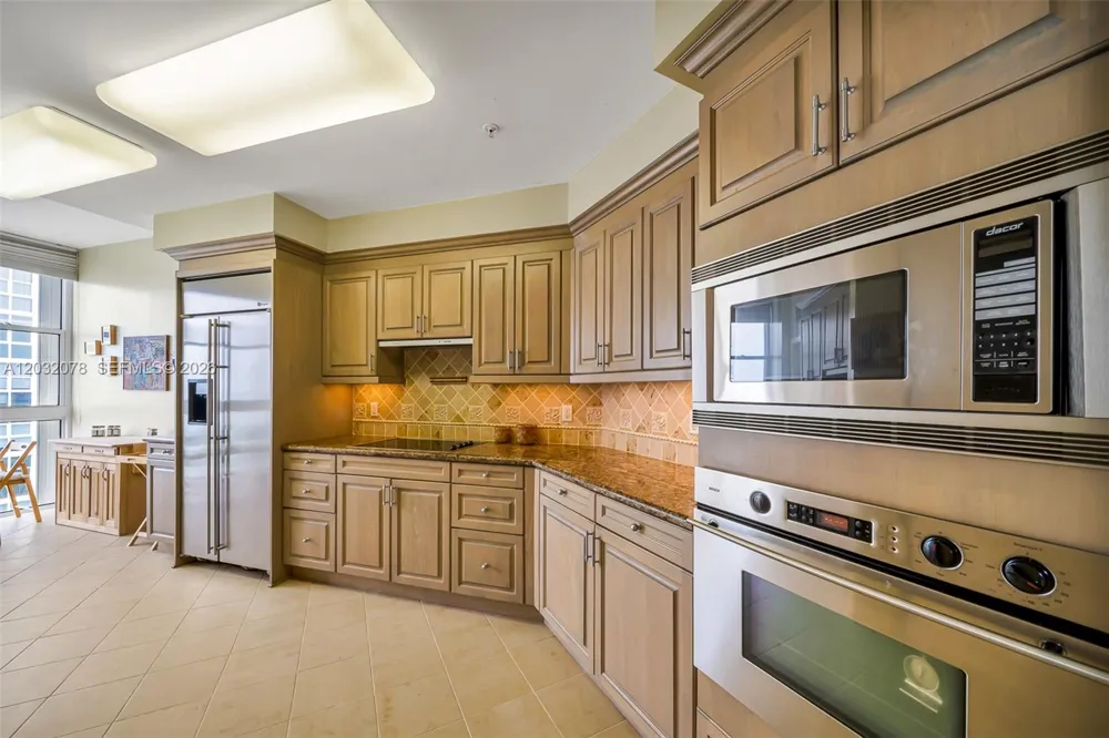 6051 Ocean Dr #1501 Hollywood, FL 33019