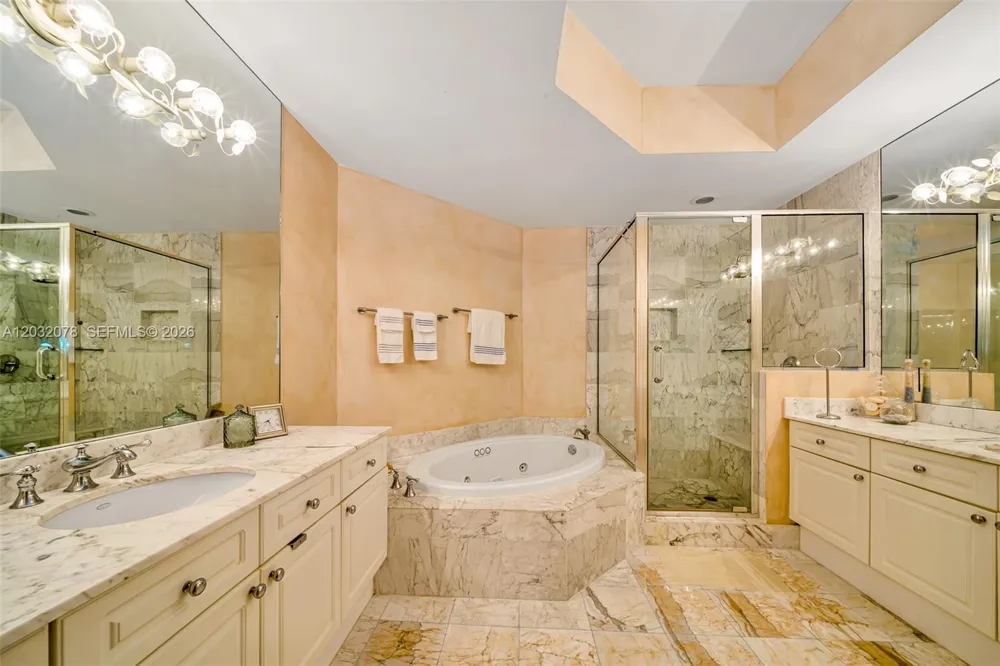 6051 Ocean Dr #1501 Hollywood, FL 33019