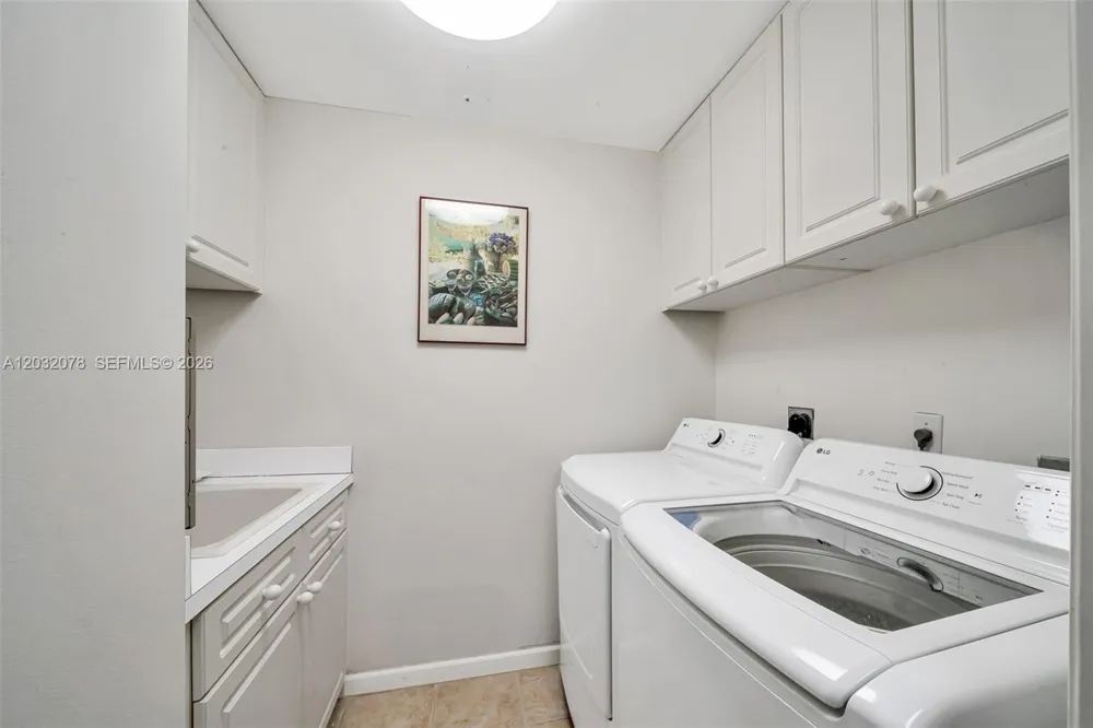 6051 Ocean Dr #1501 Hollywood, FL 33019