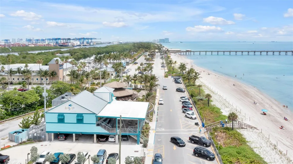 6051 Ocean Dr #1501 Hollywood, FL 33019