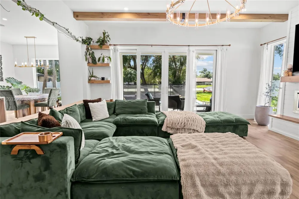 1605 Jessamine Ave Orlando, FL 32806