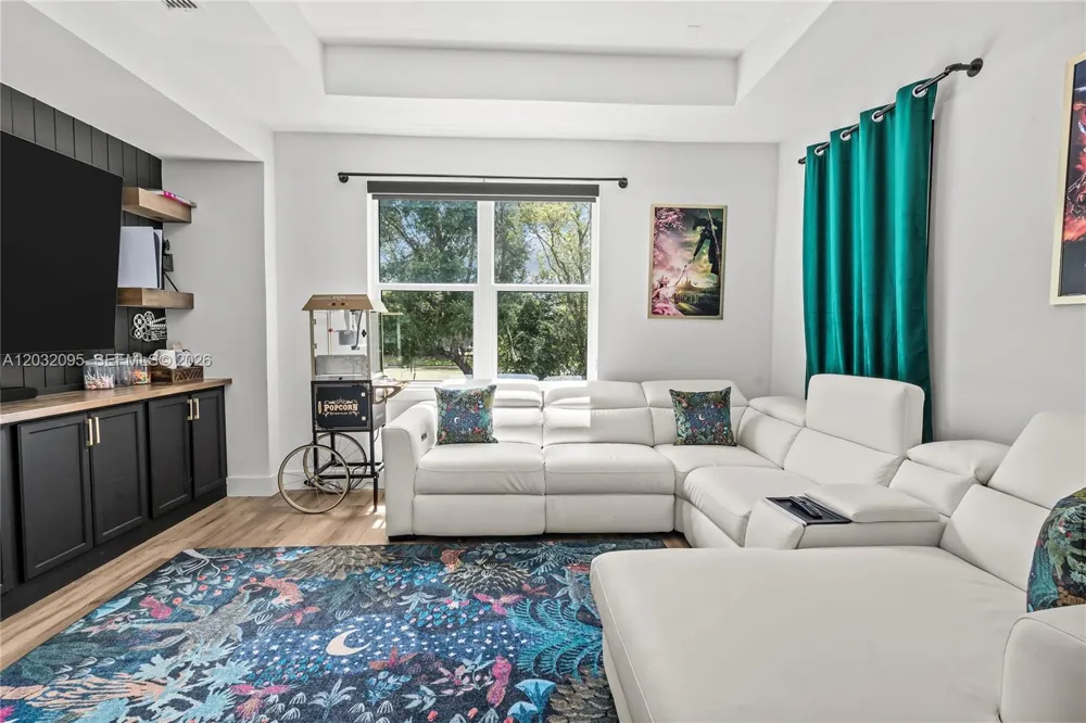 1605 Jessamine Ave Orlando, FL 32806