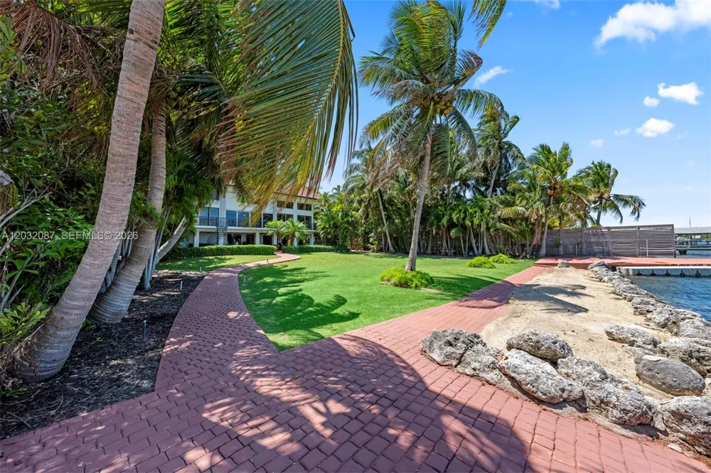 88110 Overseas Hwy Islamorada, FL 33036
