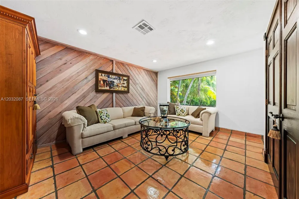 88110 Overseas Hwy Islamorada, FL 33036