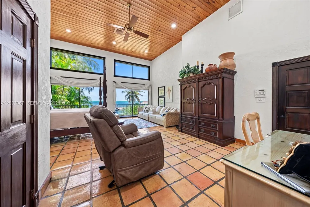 88110 Overseas Hwy Islamorada, FL 33036