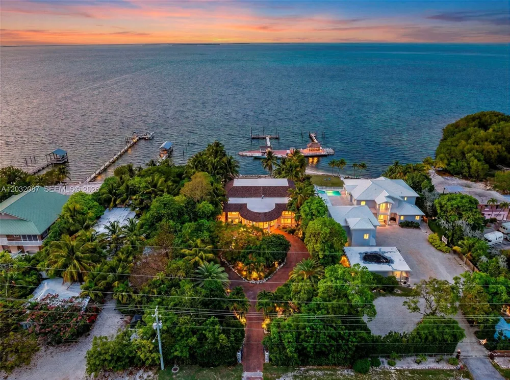 88110 Overseas Hwy Islamorada, FL 33036