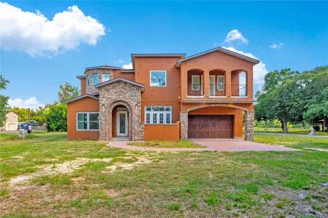 818 LAKE AGNES DRIVE