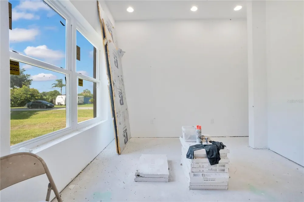 818 LAKE AGNES DRIVE Polk City, FL 33868