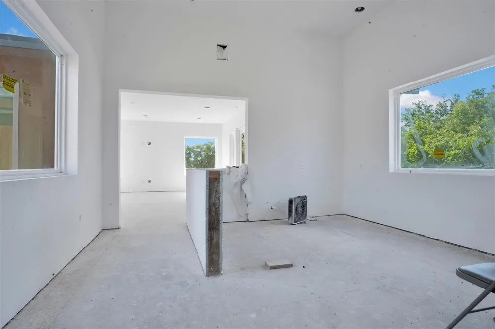 818 LAKE AGNES DRIVE Polk City, FL 33868
