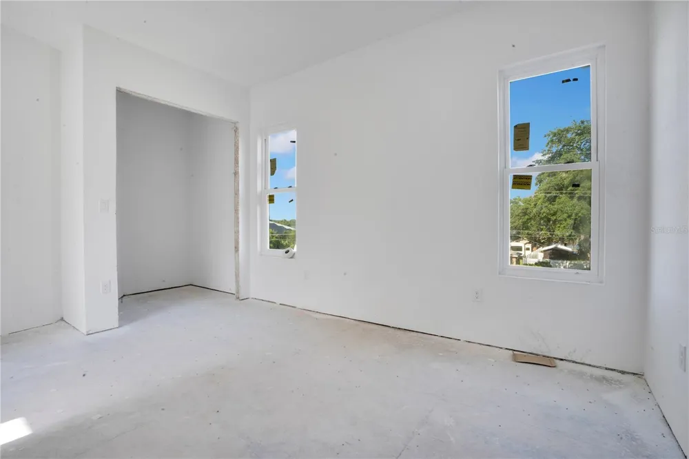 818 LAKE AGNES DRIVE Polk City, FL 33868