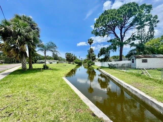 5113 AVERY ROAD New Port Richey, FL 34652