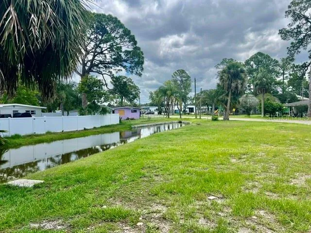 5113 AVERY ROAD New Port Richey, FL 34652
