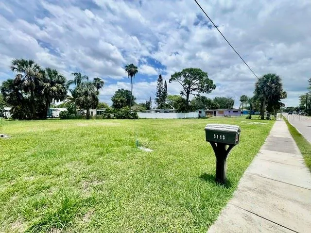 5113 AVERY ROAD New Port Richey, FL 34652