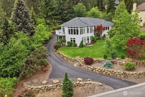 4913 S Bella Vista Drive