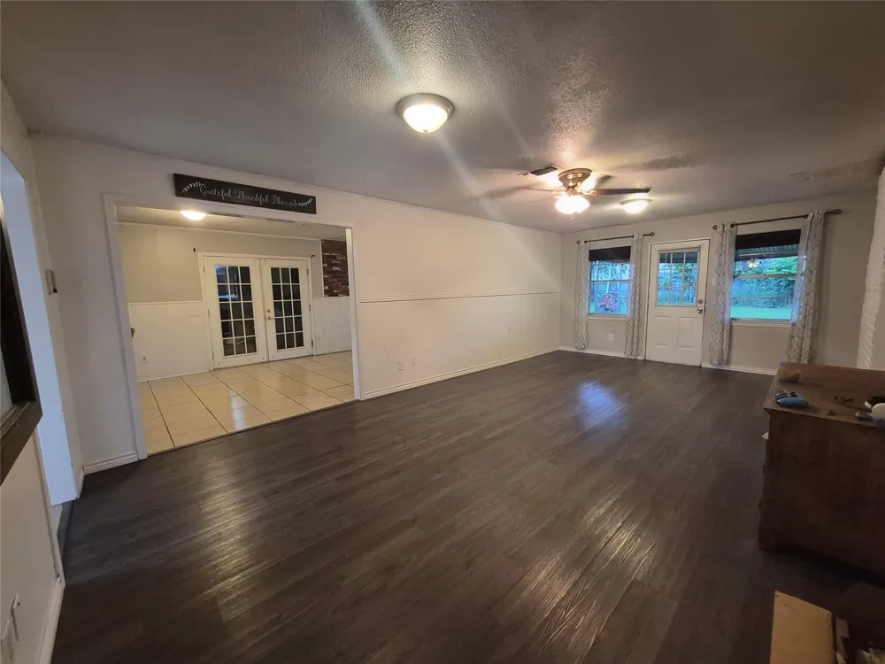 243 Weldon Drive Woodway, TX 76712