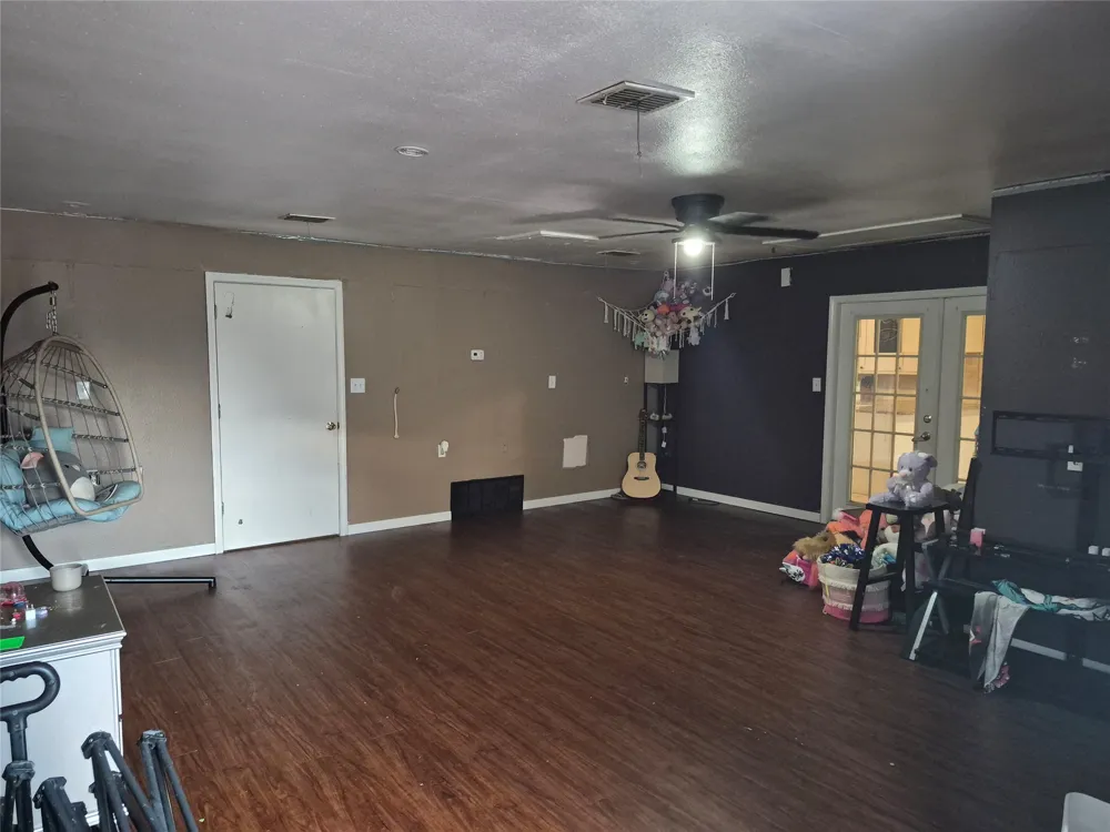 243 Weldon Drive Woodway, TX 76712