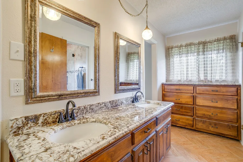 3503 Red Bud Drive Weatherford, TX 76087
