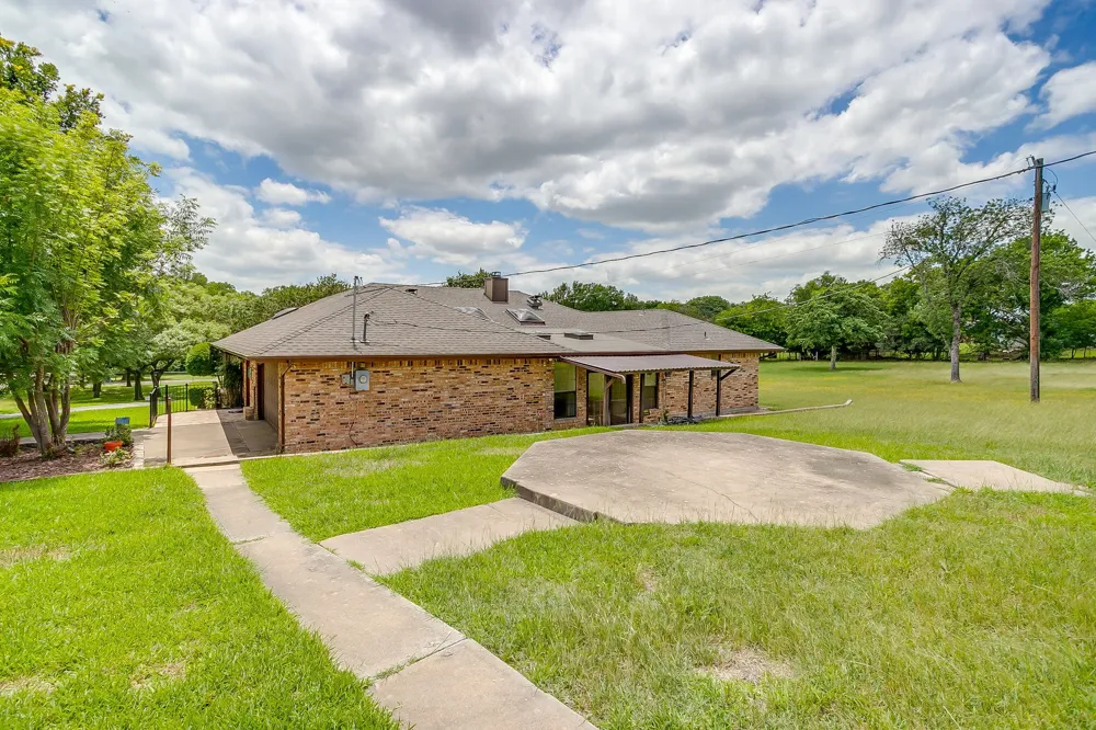 3503 Red Bud Drive Weatherford, TX 76087