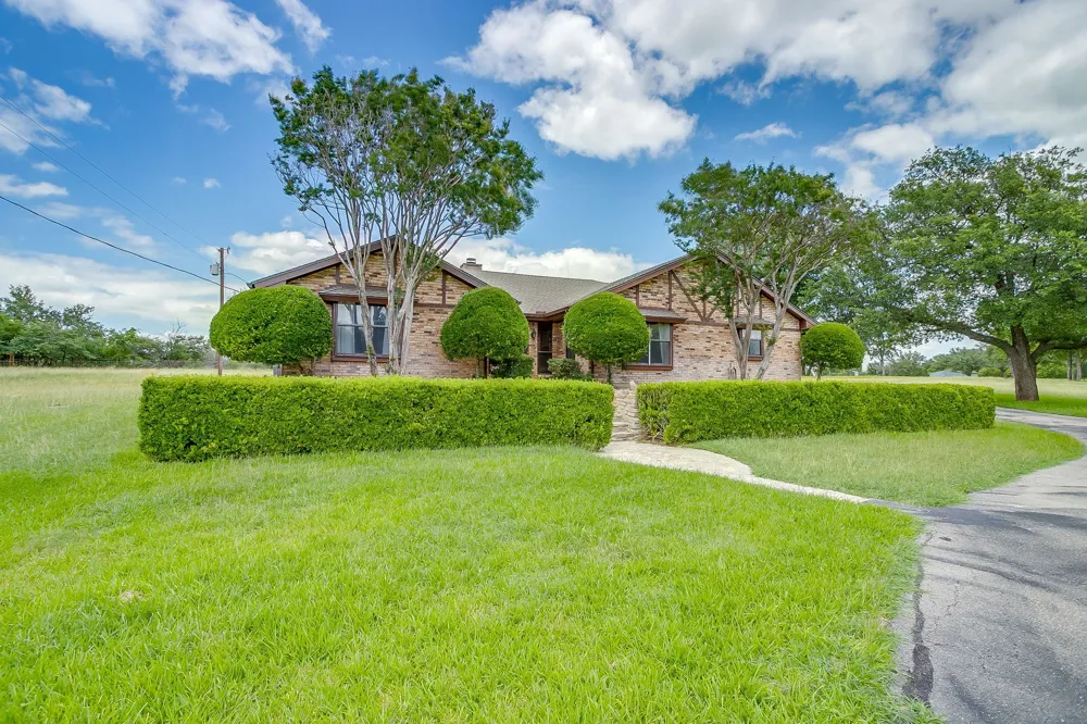 3503 Red Bud Drive Weatherford, TX 76087