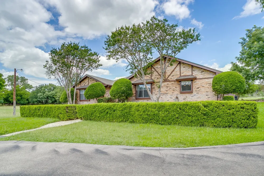 3503 Red Bud Drive Weatherford, TX 76087