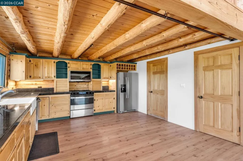 530 Leon Way Clayton, CA 94517