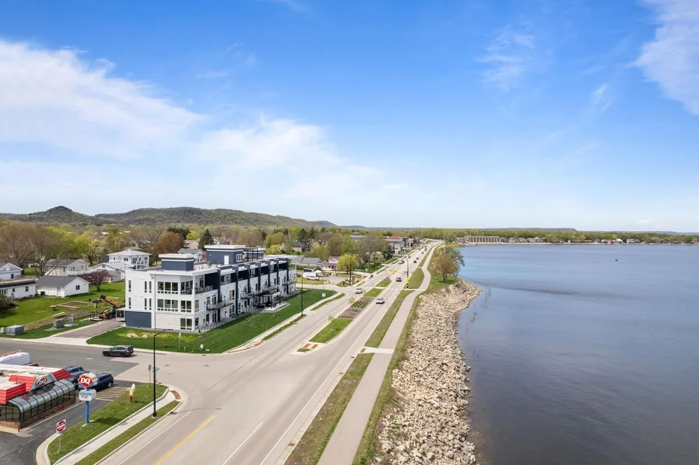 907 Lakeshore Drive #106 Lake City, MN 55041