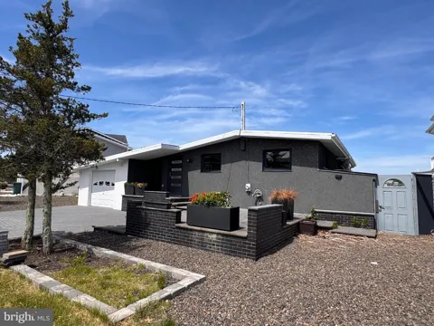 35 DADDY TUCKER DRIVE