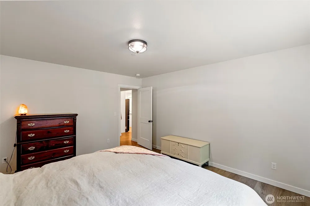 7761 Larson Lane NW Seabeck, WA 98380