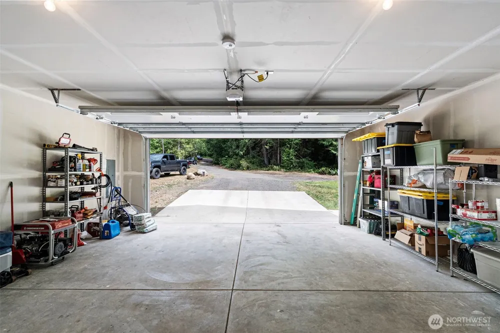 7761 Larson Lane NW Seabeck, WA 98380
