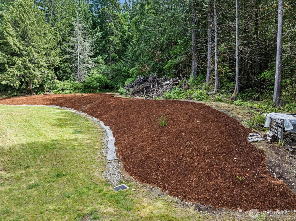 7761 Larson Lane NW Seabeck, WA 98380