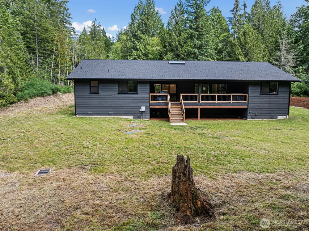 7761 Larson Lane NW Seabeck, WA 98380